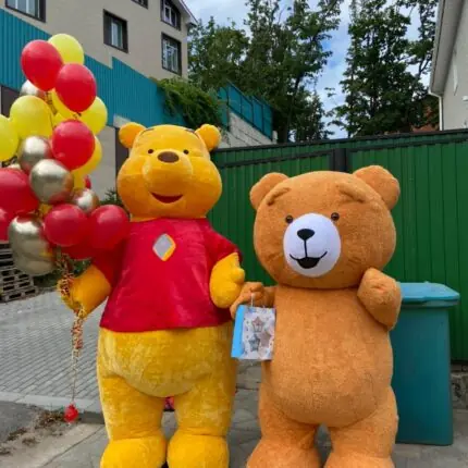 Надувная ростовая кукла Винни Пух 2,6м